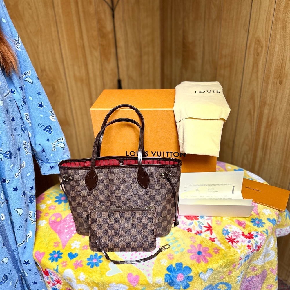 Louis Vuitton Neverfull PM